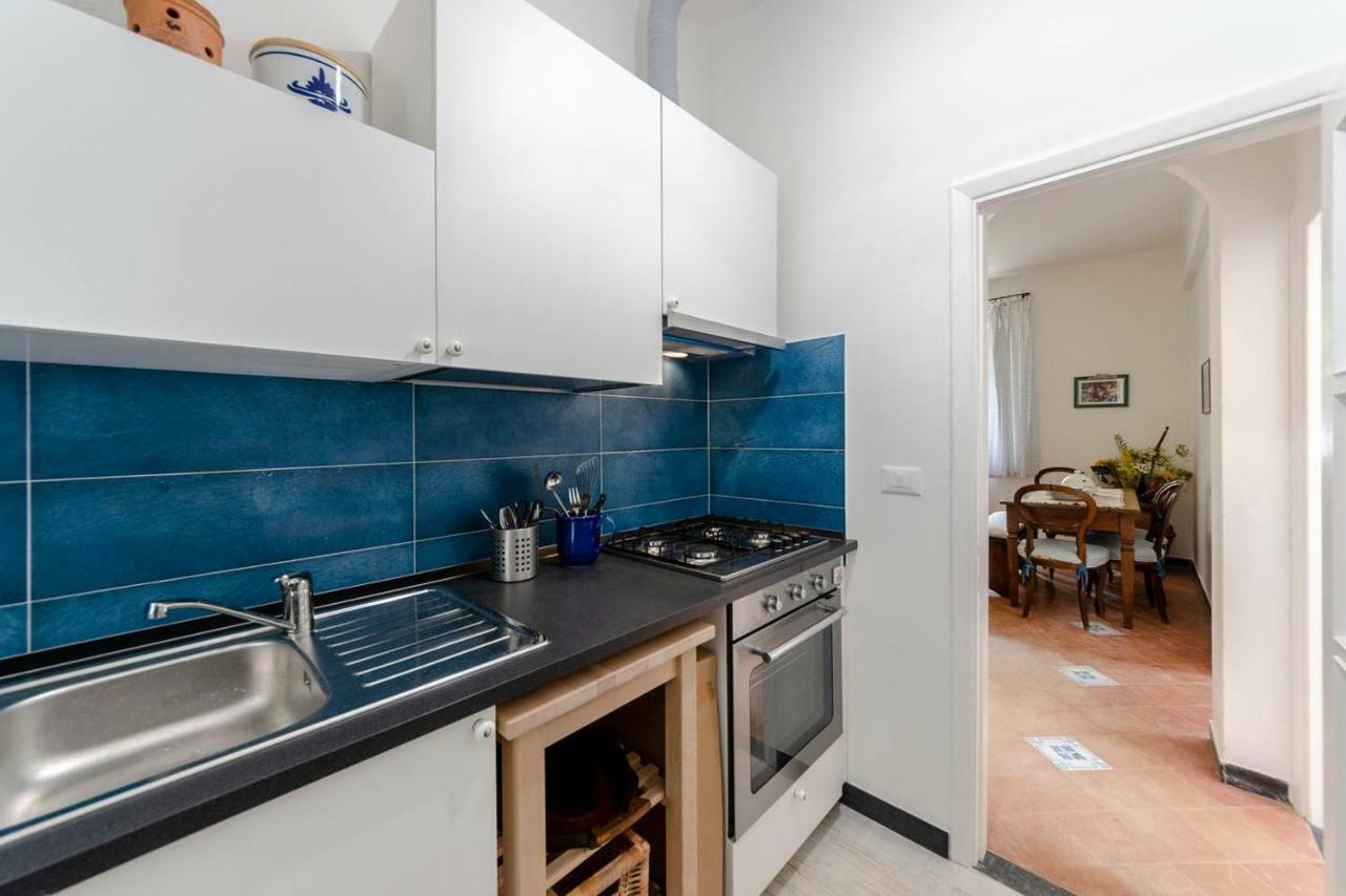 Joivy Light Flat With Great View, Cinque Terre Apartment Vernazza Bagian luar foto