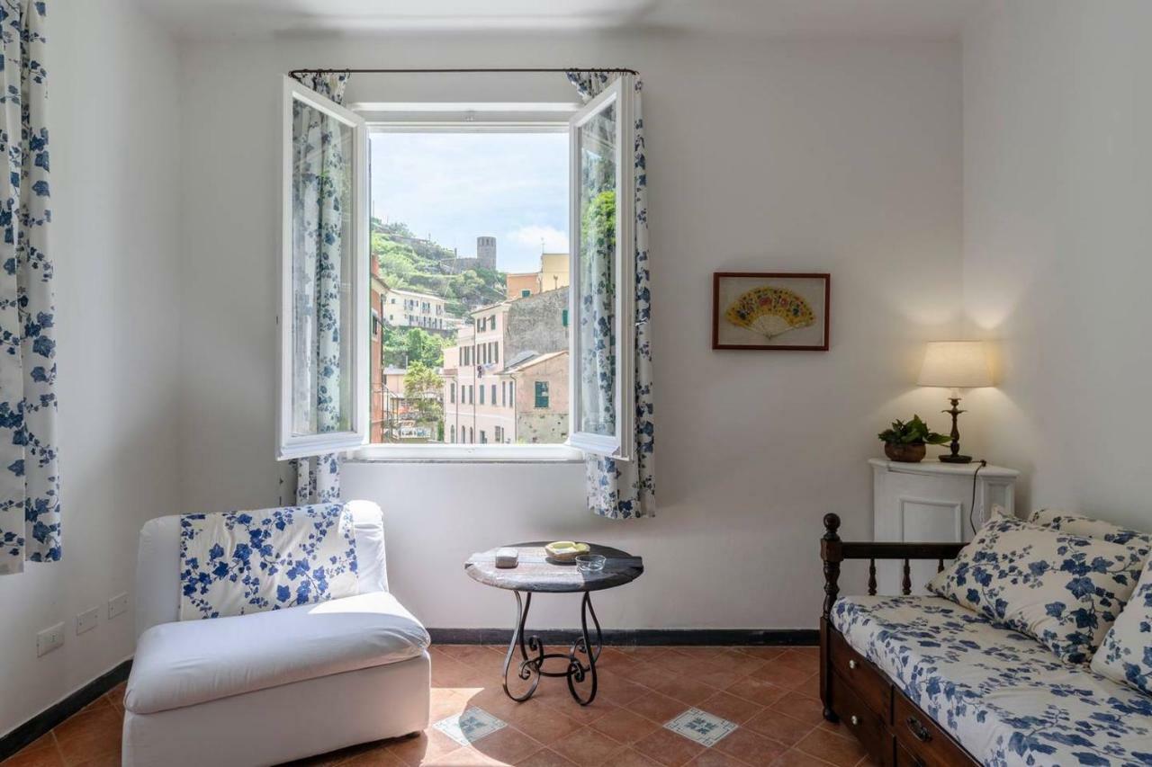 Joivy Light Flat With Great View, Cinque Terre Apartment Vernazza Bagian luar foto