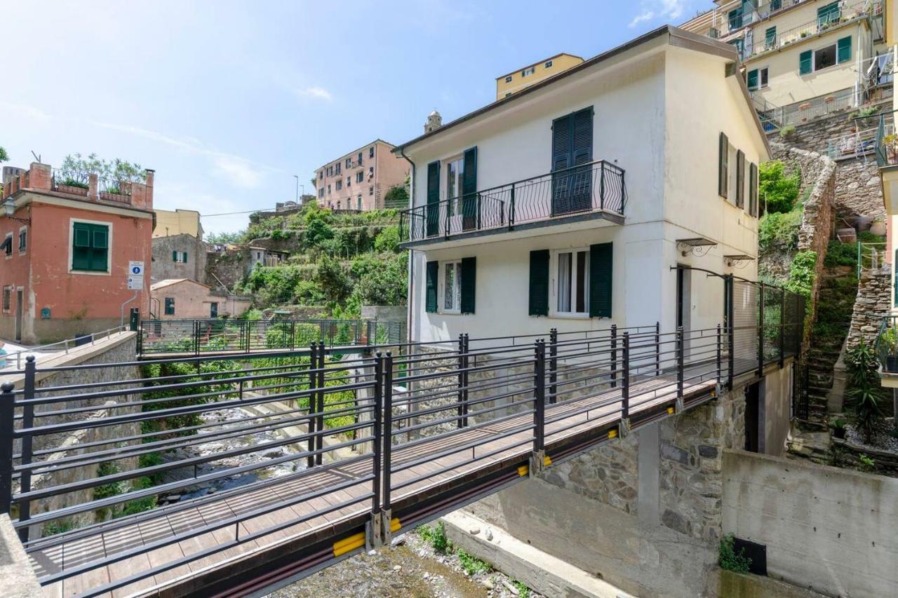 Joivy Light Flat With Great View, Cinque Terre Apartment Vernazza Bagian luar foto