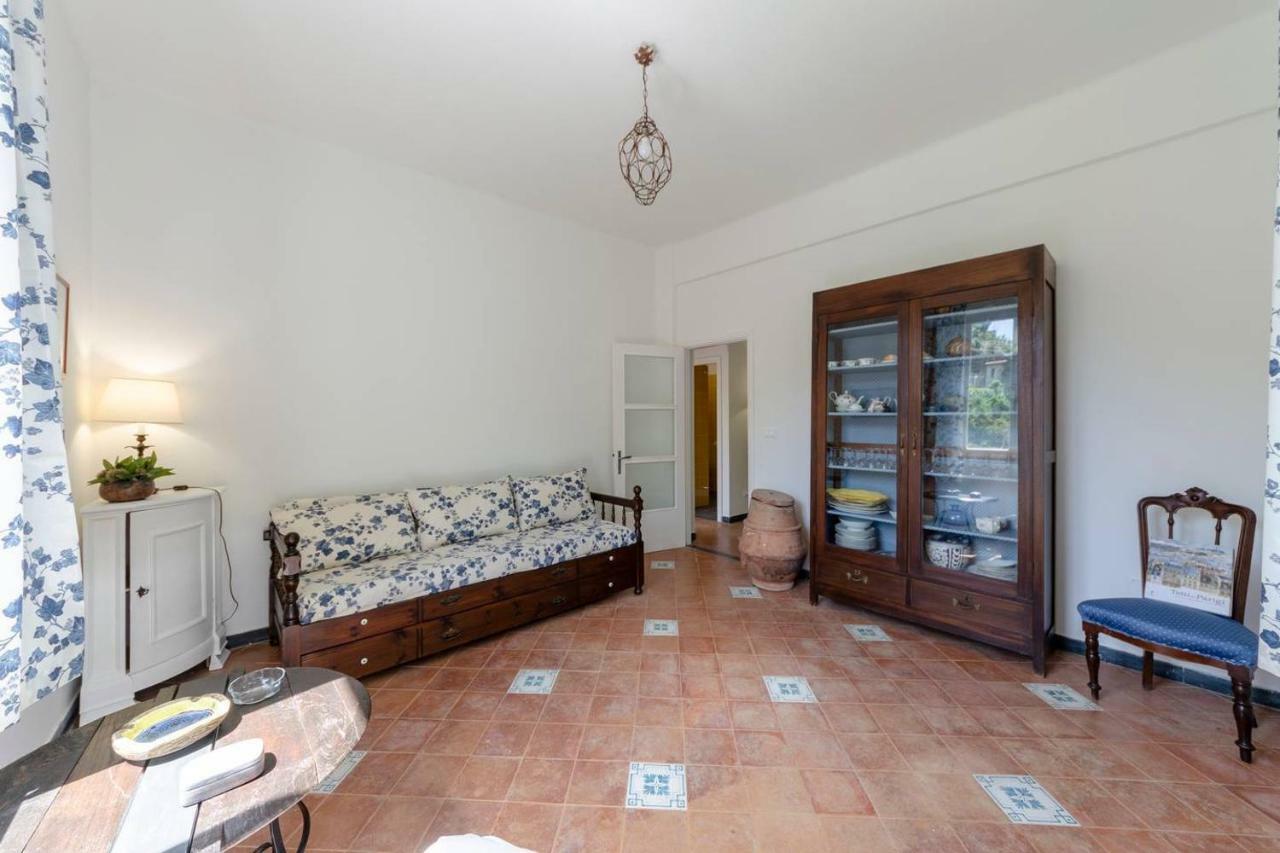 Joivy Light Flat With Great View, Cinque Terre Apartment Vernazza Bagian luar foto