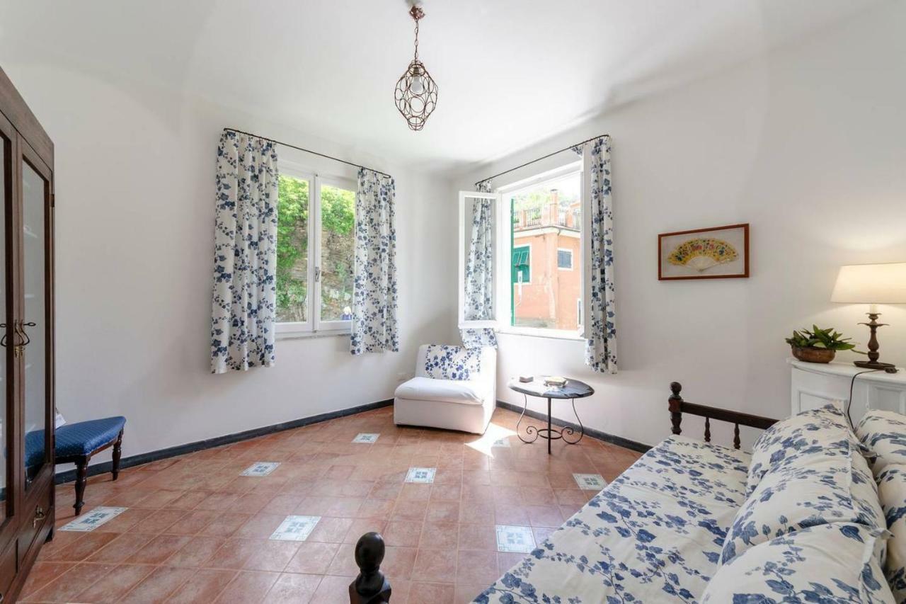 Joivy Light Flat With Great View, Cinque Terre Apartment Vernazza Bagian luar foto